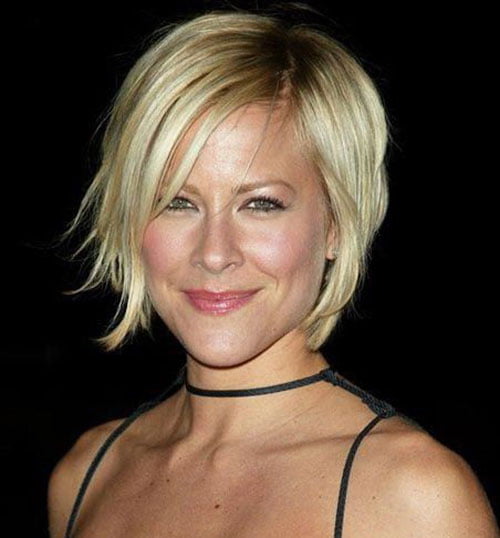 Celeb Hairstyles for Short Layered Hair