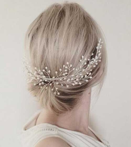 Short Bridal Hairdos with Pearls