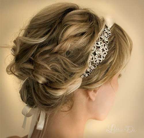 Wavy Short Bridal Hairdos