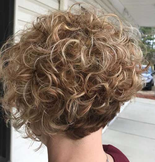 Short Hairstyles for Women with Curly Hair-13