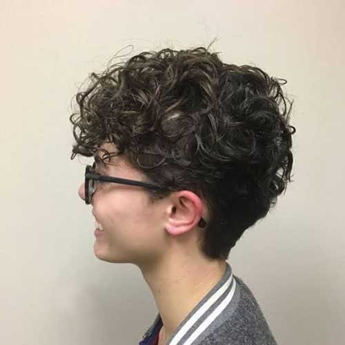 Short Curly Styles for Women