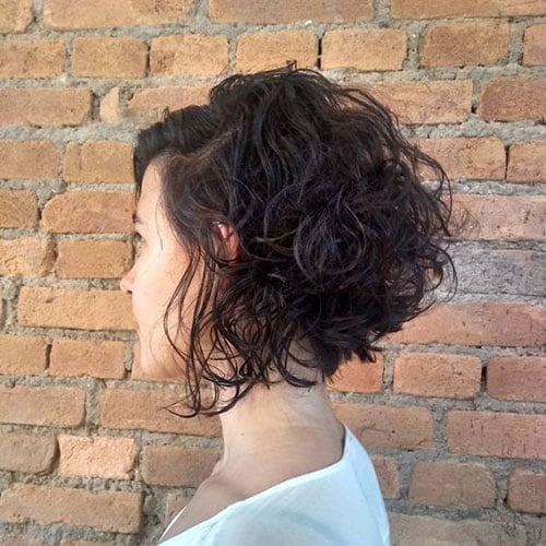 Inverted Bob Hairstyles for Curly Hair
