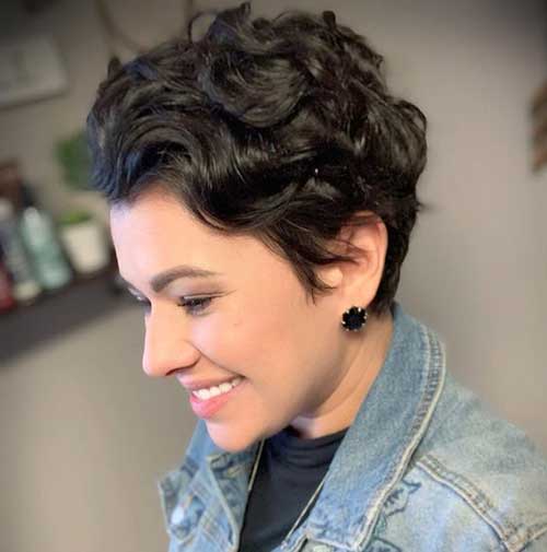 Curly Pixie Smooth Hairstyles-11
