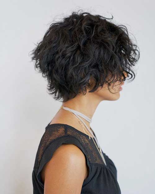 Short Haircuts for Frizzy Shaggy Hair