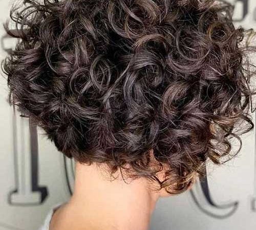 20+ Short Haircuts for Frizzy Hair to Relieve You