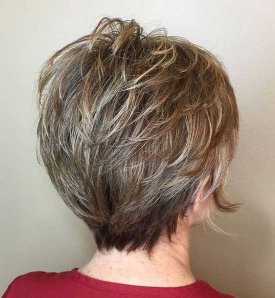 Comfortable Short Hairstyles for Older Ladies-30