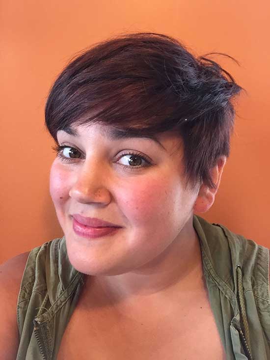 Short Side Swept Hairstyles for Fat Girls-14