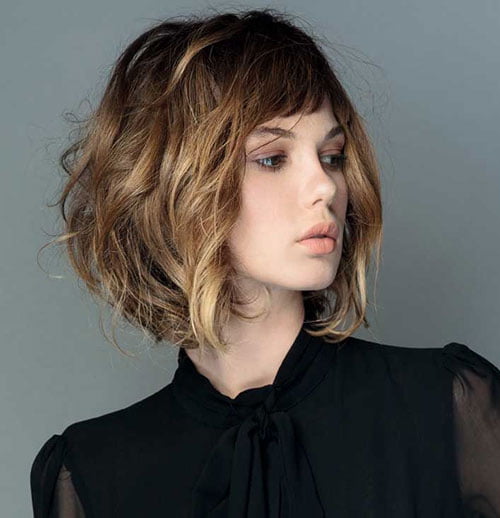 Short Hairstyles with Side Bangs for Wavy Hair-6